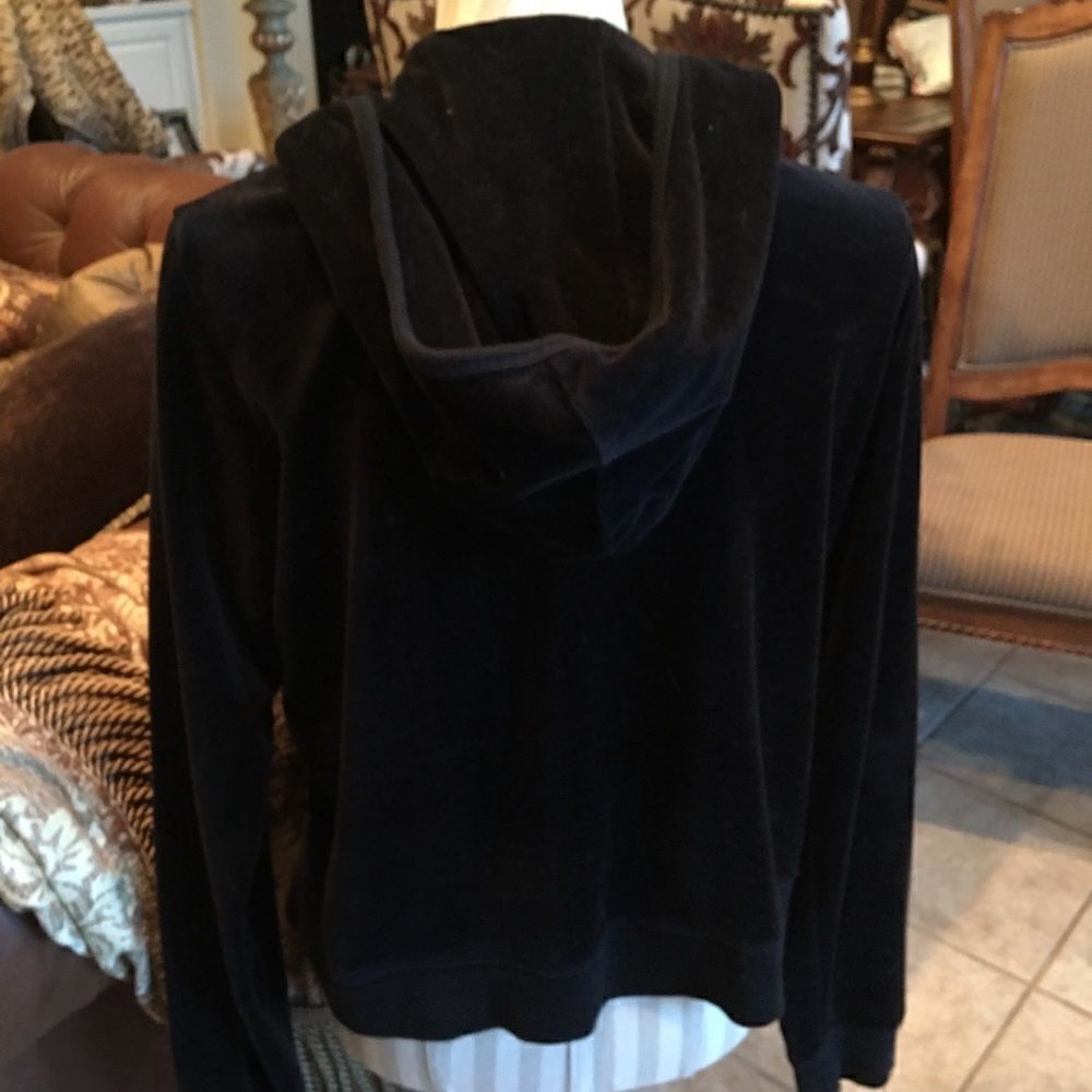 VICTORIA’S SECRET Velour ZIP Hoodie!